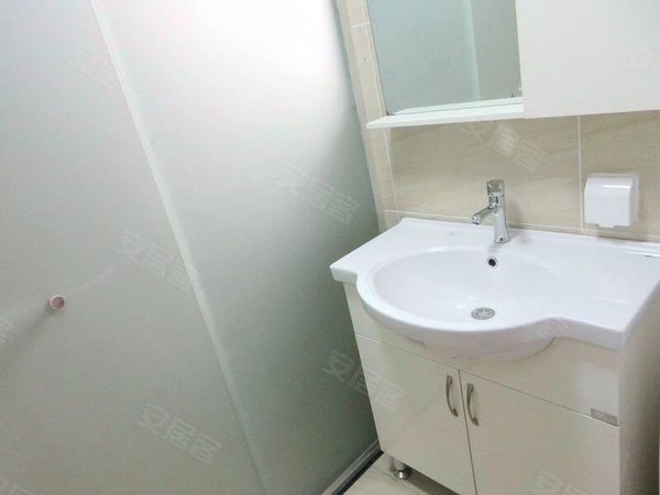 「0中介」快速入住中建康城，金融港周邊一居室優(yōu)選